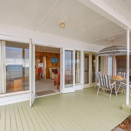 Lake Edge Cottage - Waitahanui Holiday Home Extérieur photo